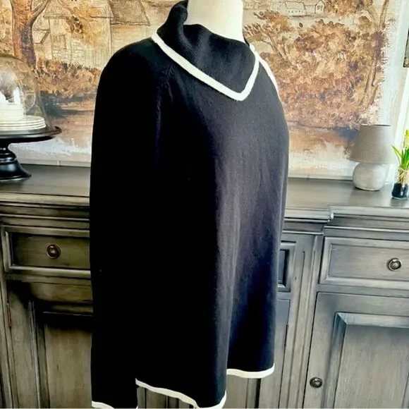 Fashion Bug Black and White Sweater size 26/28W - Picture 2 of 10